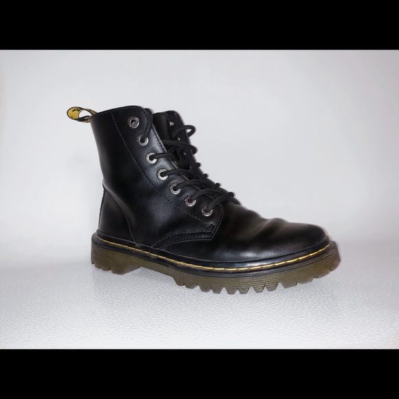 luana combat boot